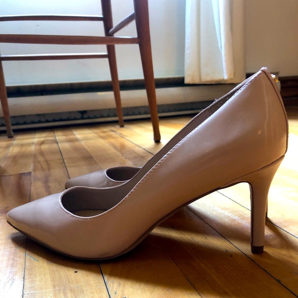 BCBG Nude Kitten Heels Size 9